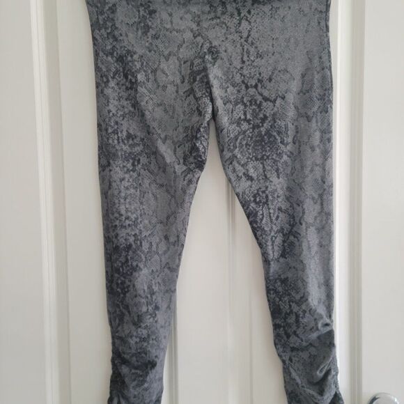 SOCIALITE Leggings size M‎ - Picture 4 of 10